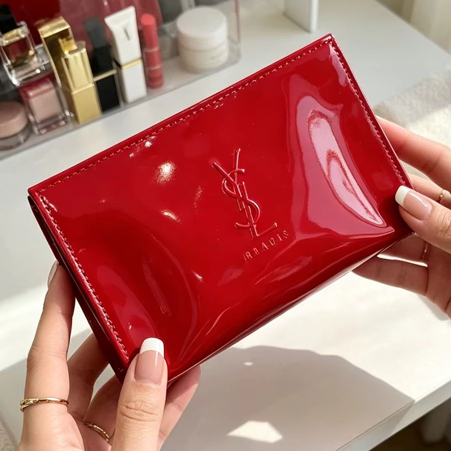 YSL Red Patent Leather Cosmeti - Luxury Skincare Tools 评论和价格